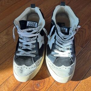 Perfect condition Golden Goose sneakers!